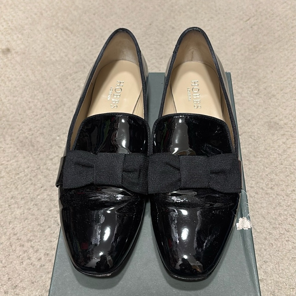 Hobbs Black Patent Leather Size 7 Loafers
